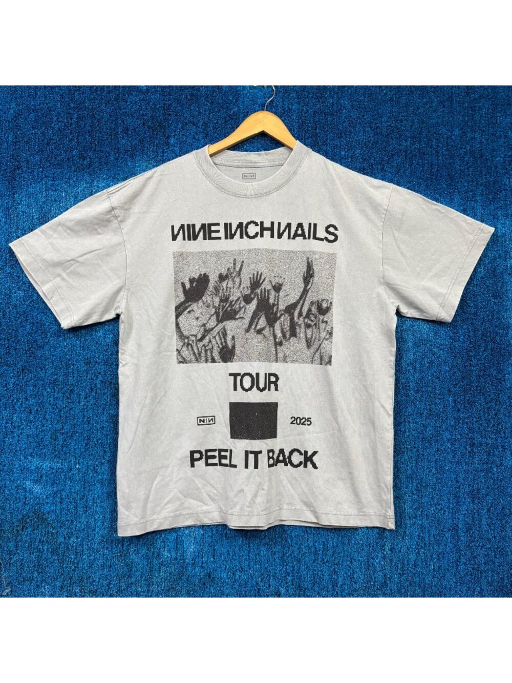 Nine Inch Nails Peel It Back Rock Gray T-Shirt Size Extra Large